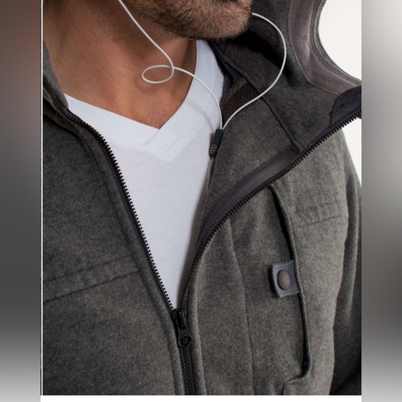 EUC Lululemon West Coast Hoodie- Men’s Large - Picture 2 of 8